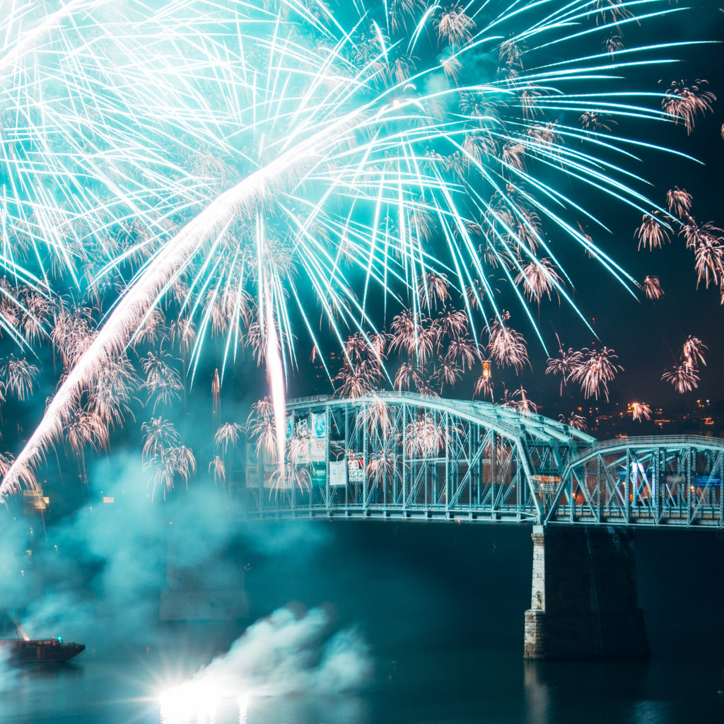 "Boom On The Bridge" Party Rocks Bridge During Fireworks The Purple